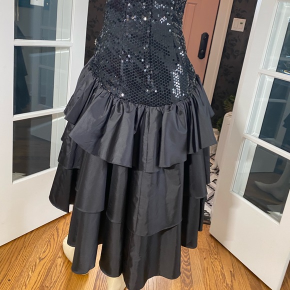 Vintage Alice Designs black strapless sequin dress w/ tiers sz 10 best fit SM - Picture 3 of 10